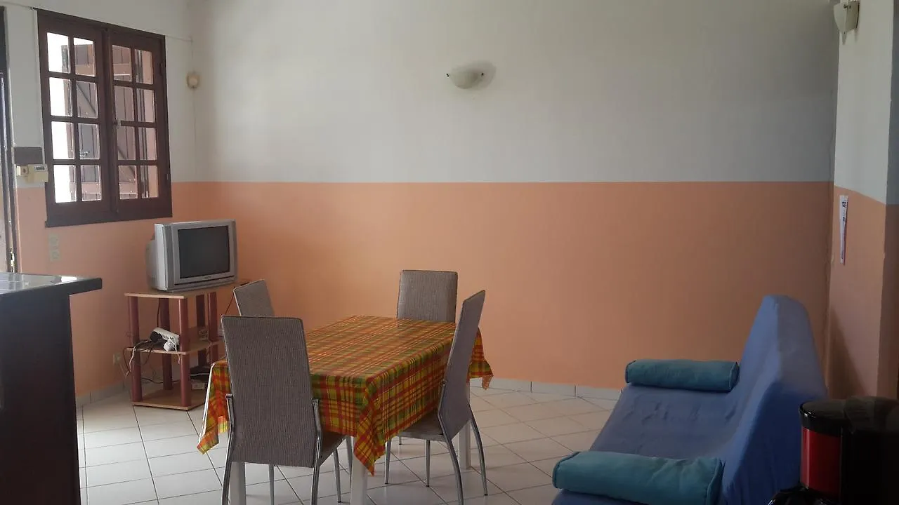 Residence La Marianne - F2 Sainte-Anne  Guadeloupe